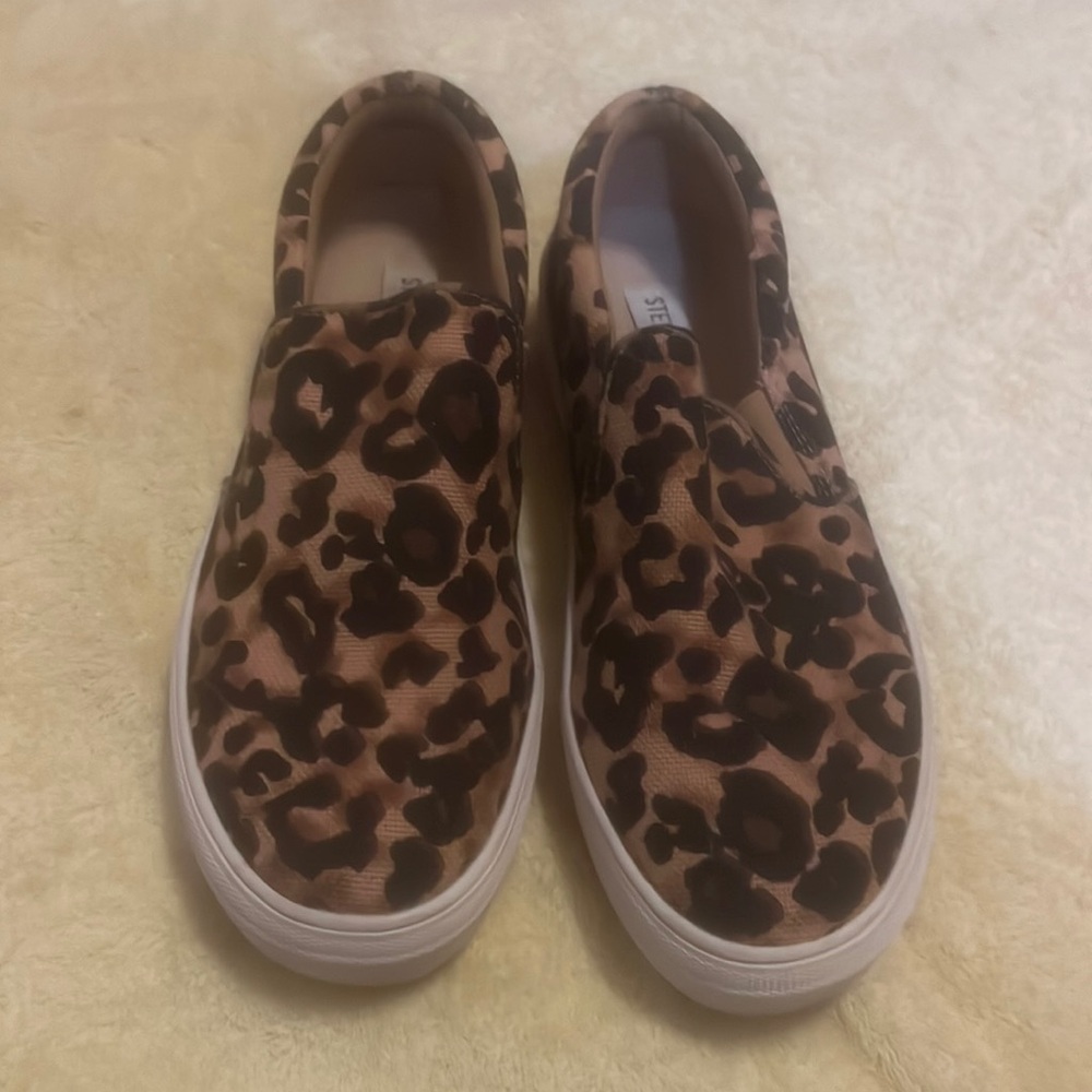 Steve Madden Cheetah Print Platforms Size 6.5